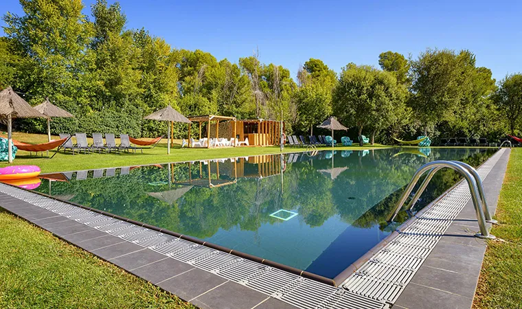 La Mola Resort piscine La Mola Resort piscine