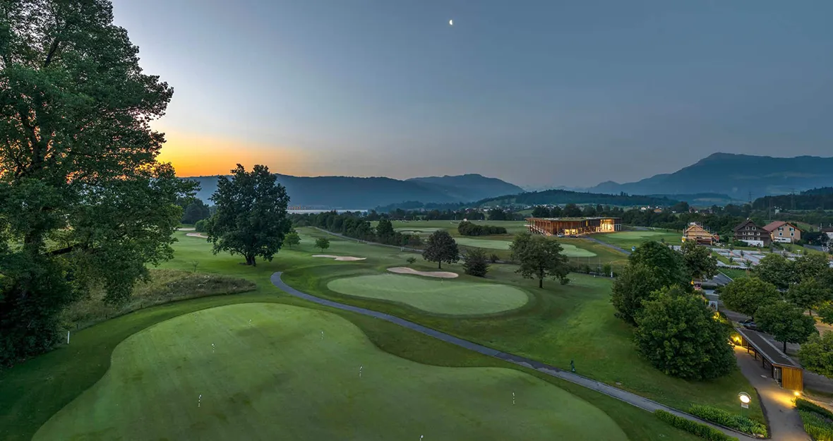 Terrain de golf Holzhäusern