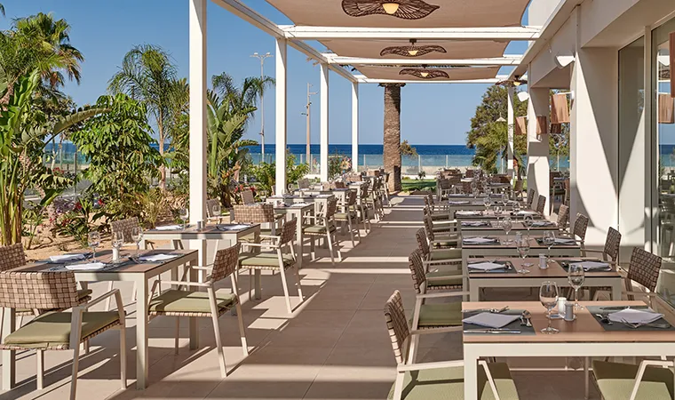 Hipotels Flamenco restaurant buffet terrasse