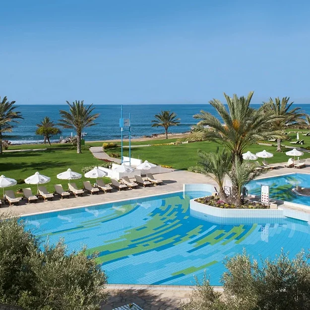 ATHENA ROYAL BEACH PAPHOS HOTEL piscine Chypre