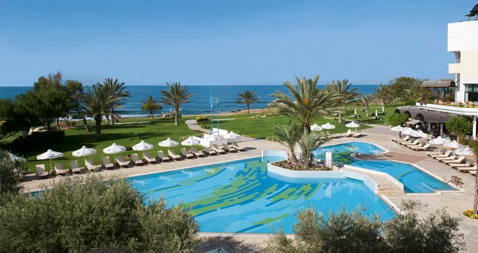ATHENA ROYAL BEACH PAPHOS HOTEL piscine Chypre